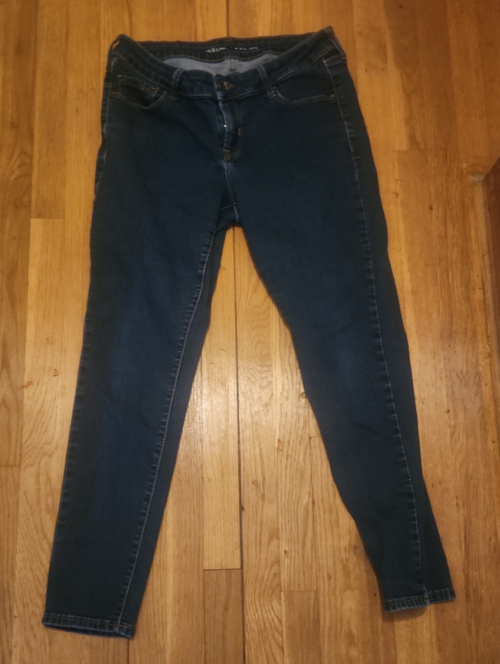 Old Navy Size 12 Shprt Womens Jeans